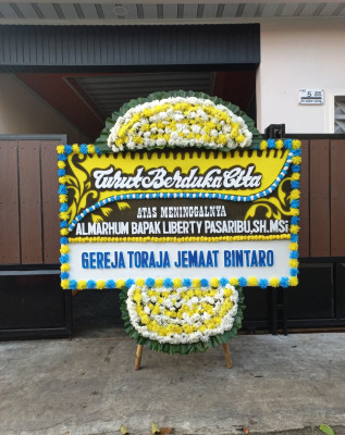 Papan Bunga Duka di Wadas